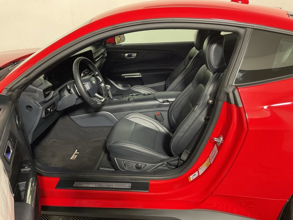 Used 2025 Ford Mustang GT Premium RWD image 21