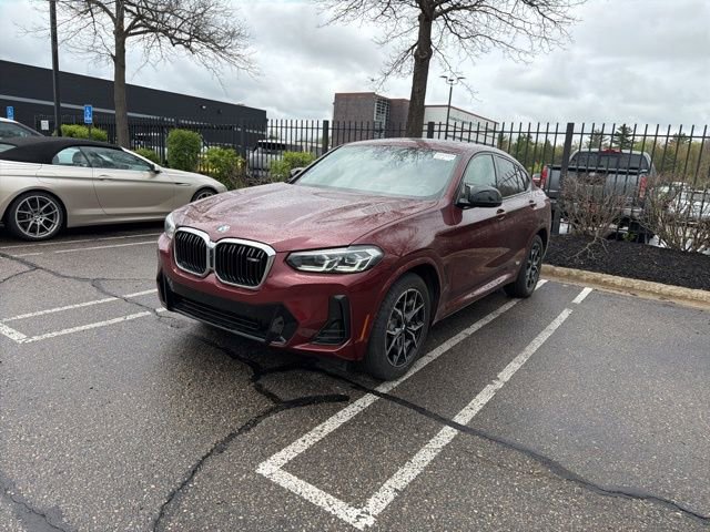 Used 2025 BMW X4 M40i AWD/4WD image 1