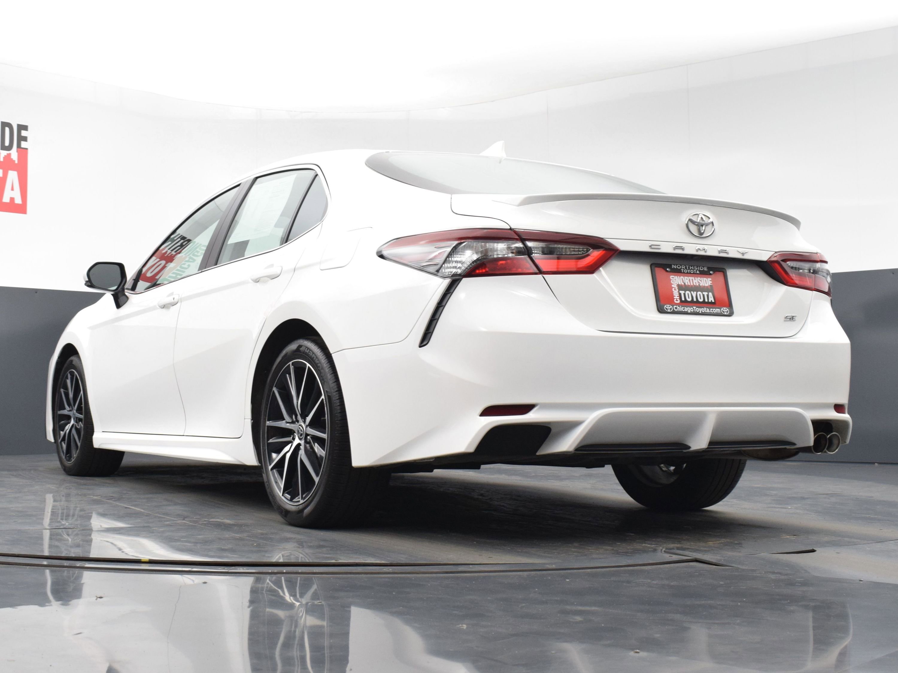 Used 2023 Toyota Camry SE w/ Audio Upgrade Package image 29