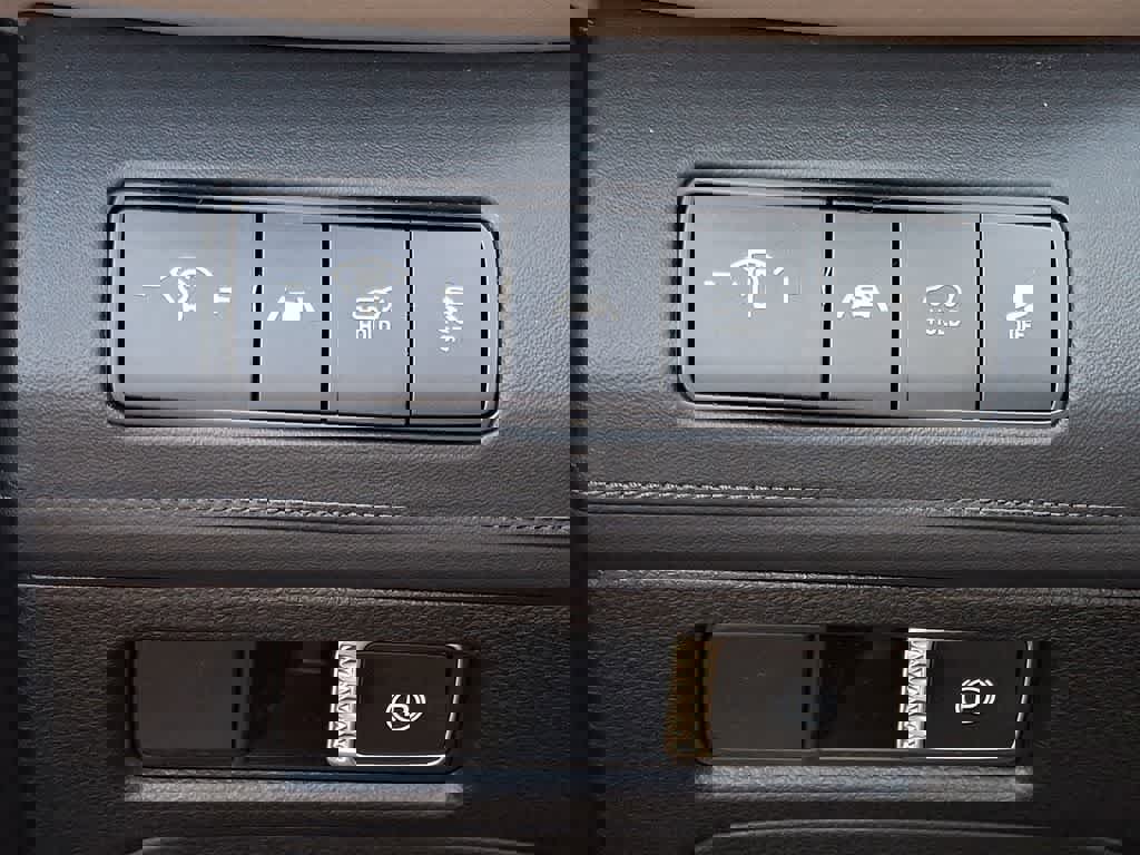 Used 2023 Hyundai Santa Fe Limited image 24