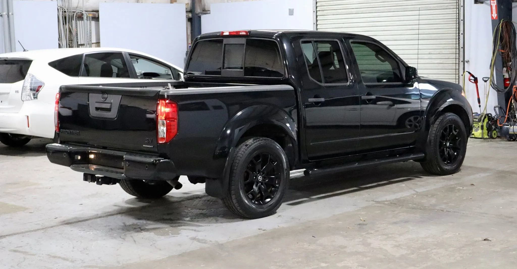 Used 2020 Nissan Frontier SV w/ Midnight Edition Floor Mats image 5