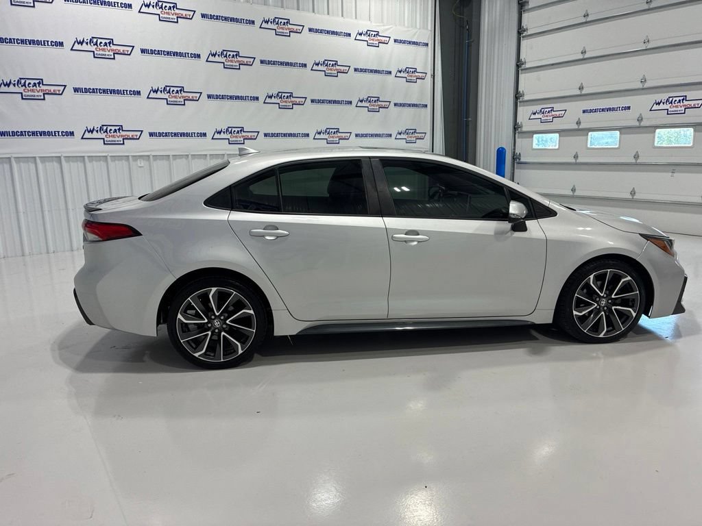 Used 2020 Toyota Corolla XSE FWD image 6