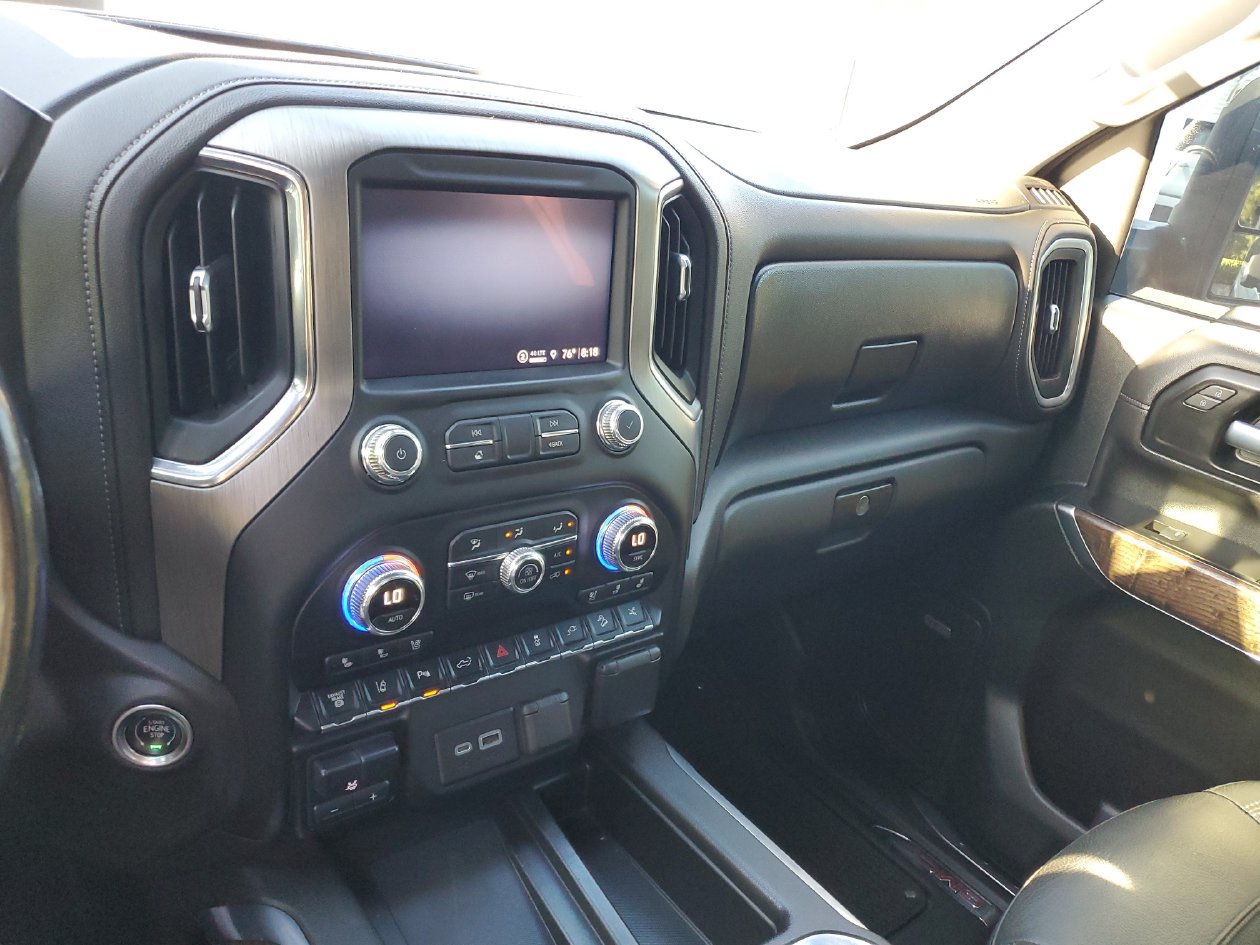 Used 2021 GMC Sierra 2500 Denali w/ Denali Black Diamond Edition AWD/4WD image 28