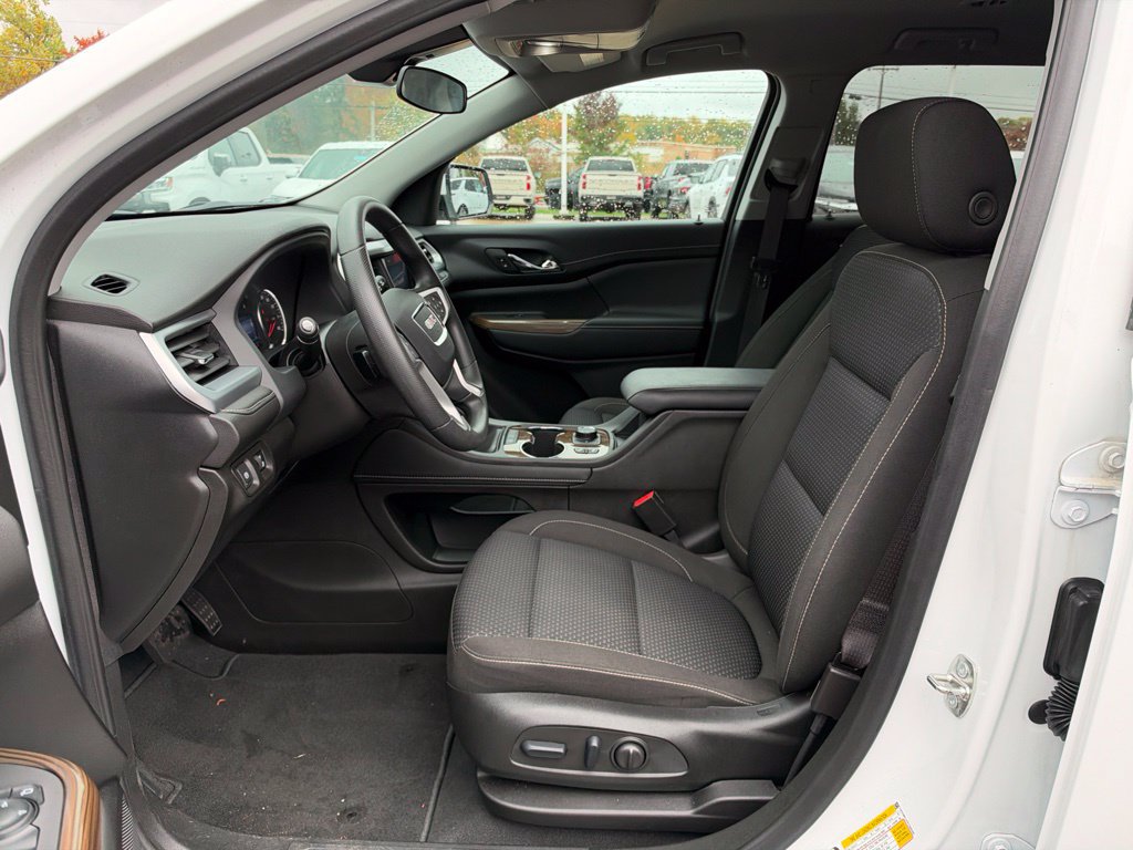 Certified 2023 GMC Acadia SLE w/ Driver Convenience Package FWD image 19