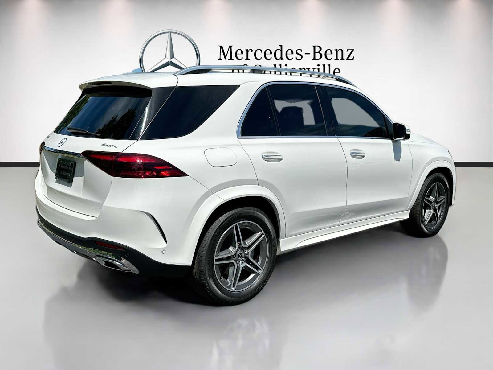 Used 2024 Mercedes-Benz GLE 350 4MATIC image 5