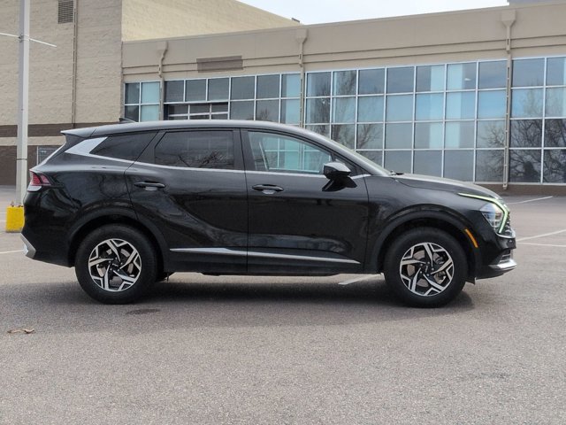 Used 2024 Kia Sportage LX video 4