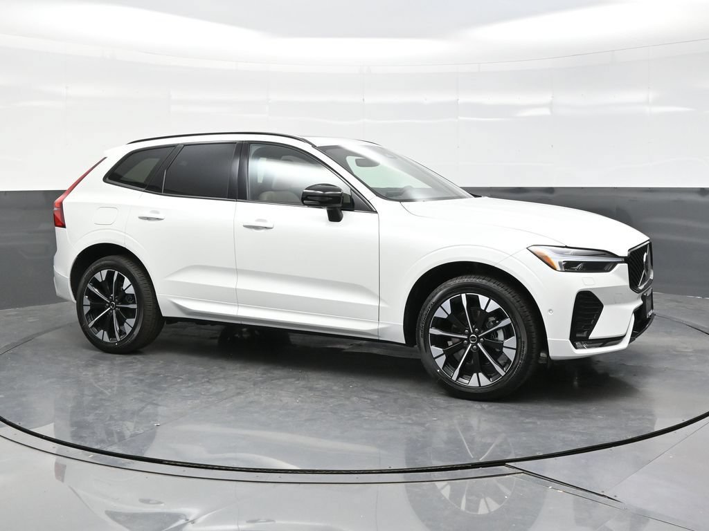 New 2026 Volvo XC60 B5 Plus w/ Climate Package AWD/4WD image 8