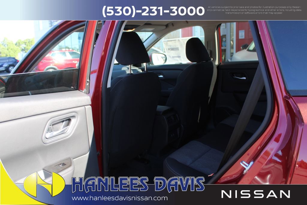 New 2026 Nissan Rogue SV w/ Cold Weather Package AWD/4WD image 17