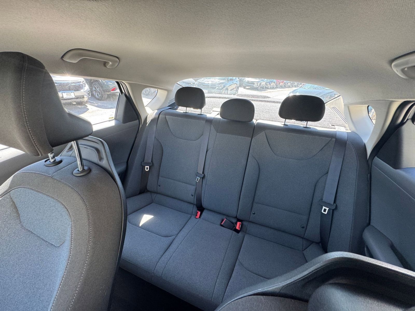 Used 2025 Kia K4 LXS image 37