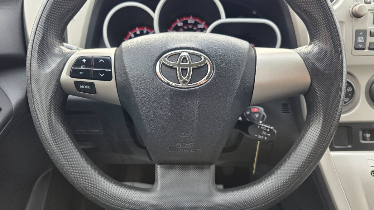 Used 2011 Toyota Matrix FWD image 16