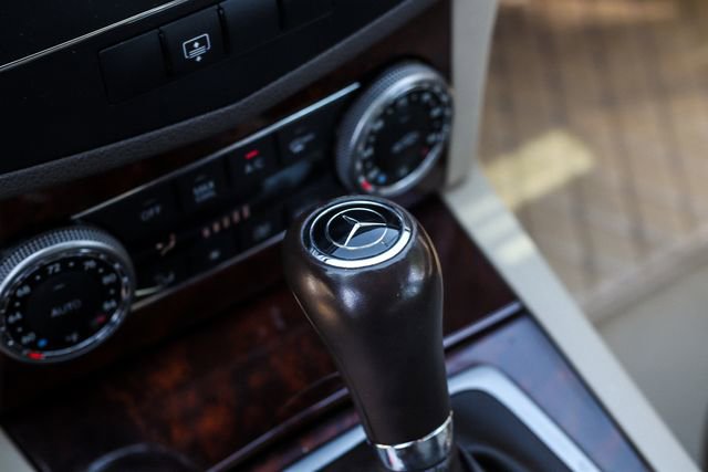 Used 2009 Mercedes-Benz C 350 Sport image 37
