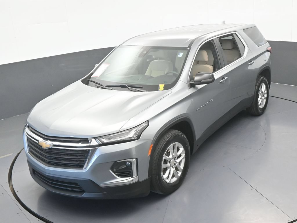 Used 2023 Chevrolet Traverse LS FWD image 42