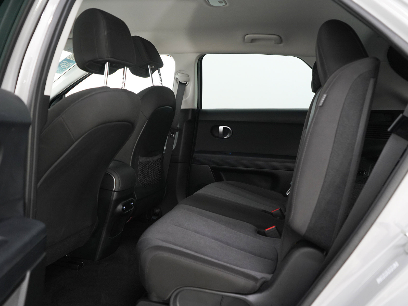 Certified 2024 Hyundai Ioniq 5 SE AWD/4WD image 17