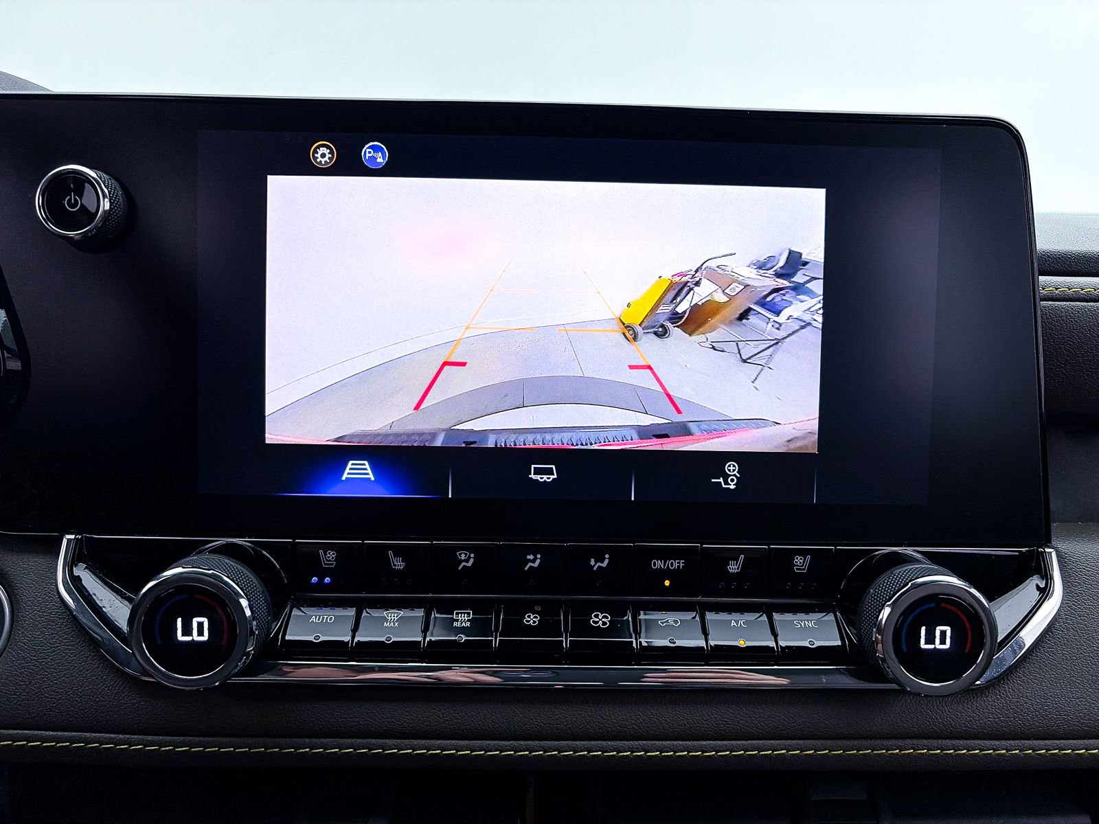 Used 2023 Chevrolet Colorado ZR2 w/ ZR2 Convenience Package III image 7