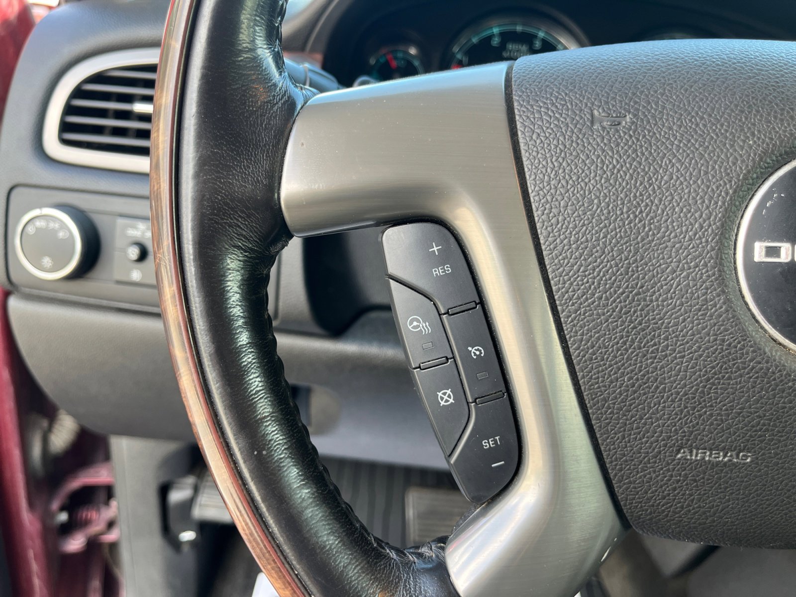 Used 2013 GMC Sierra 2500 Denali AWD/4WD image 17