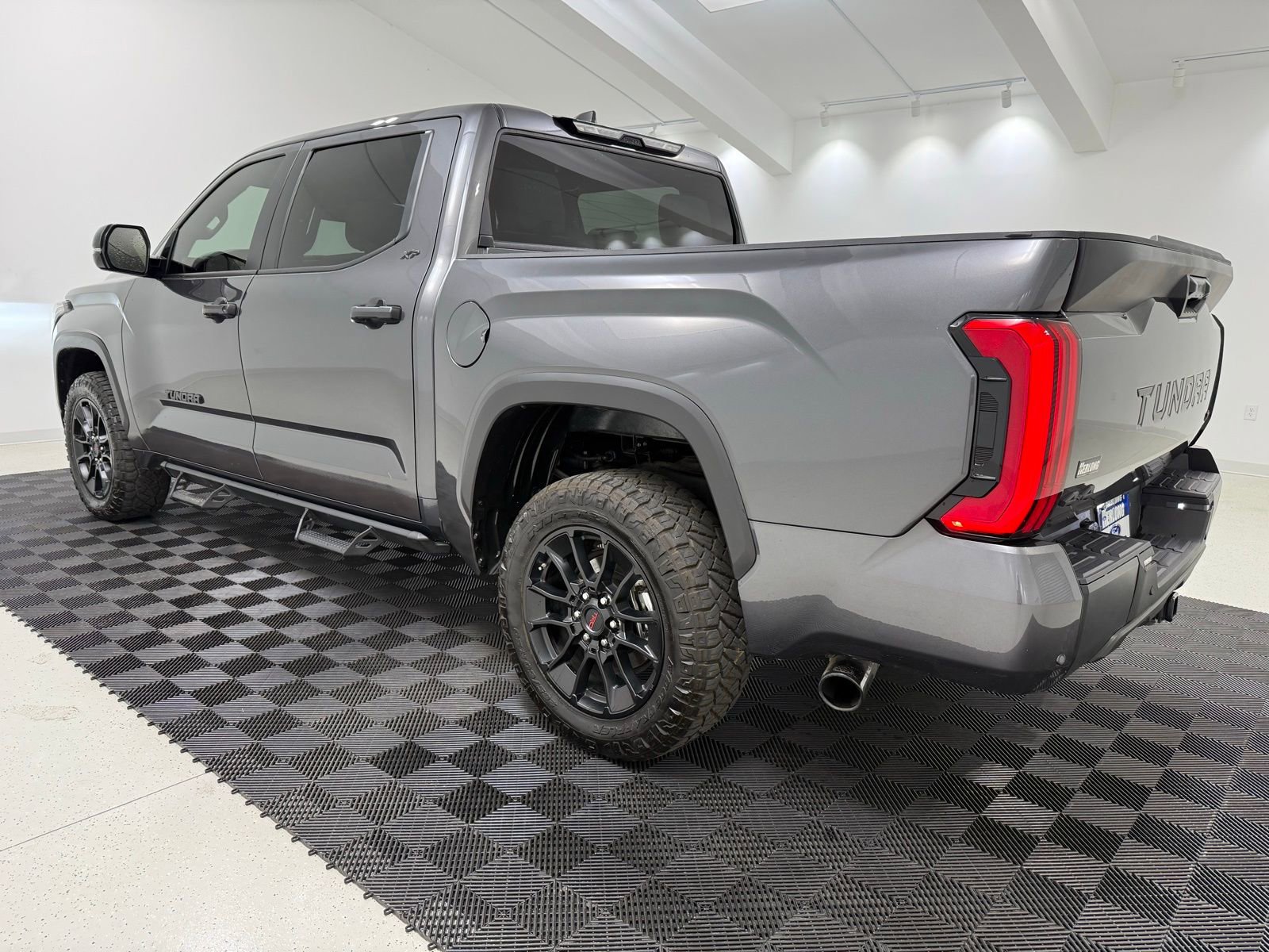 Used 2025 Toyota Tundra SR5 w/ SR5 Convenience Package image 6