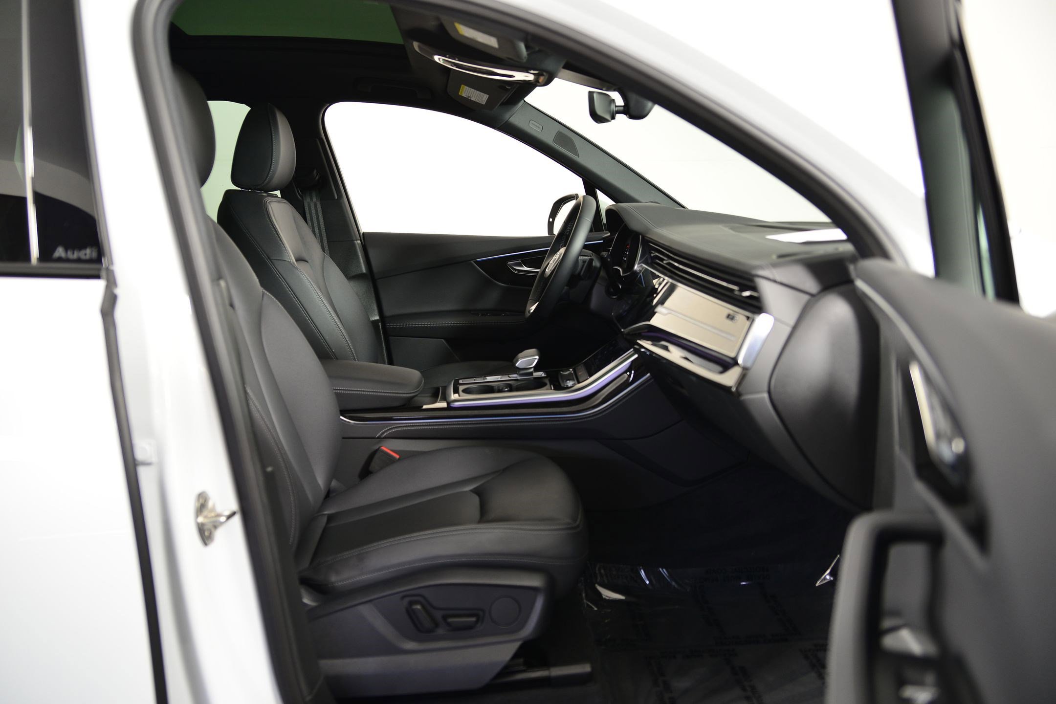 Certified 2025 Audi Q7 2.0T Premium Plus w/ Premium Plus Package image 16