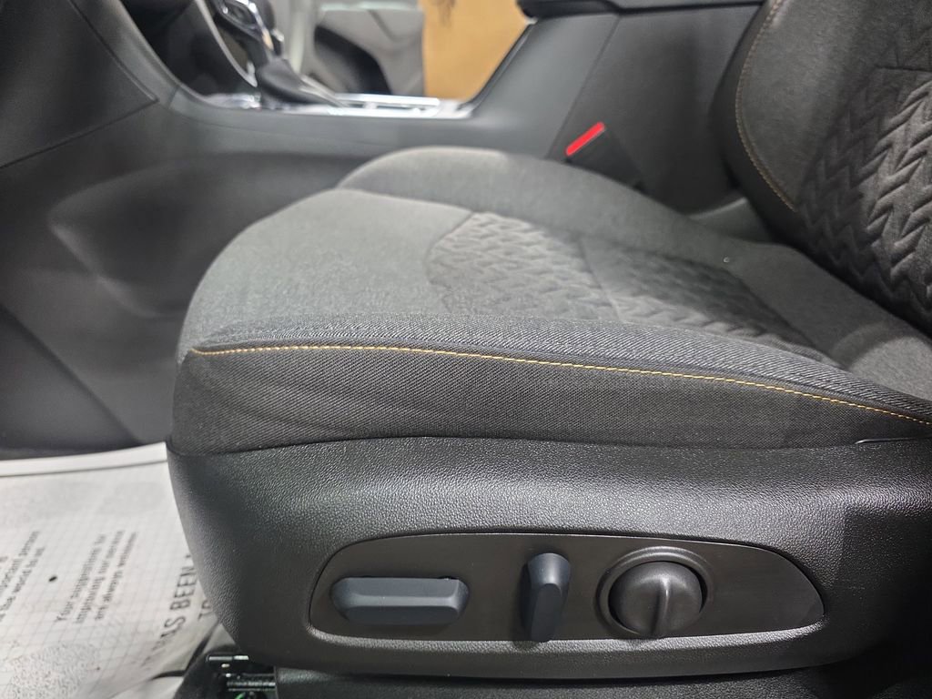 Used 2024 Chevrolet Equinox LT w/ LPO, Floor Liner Package image 28