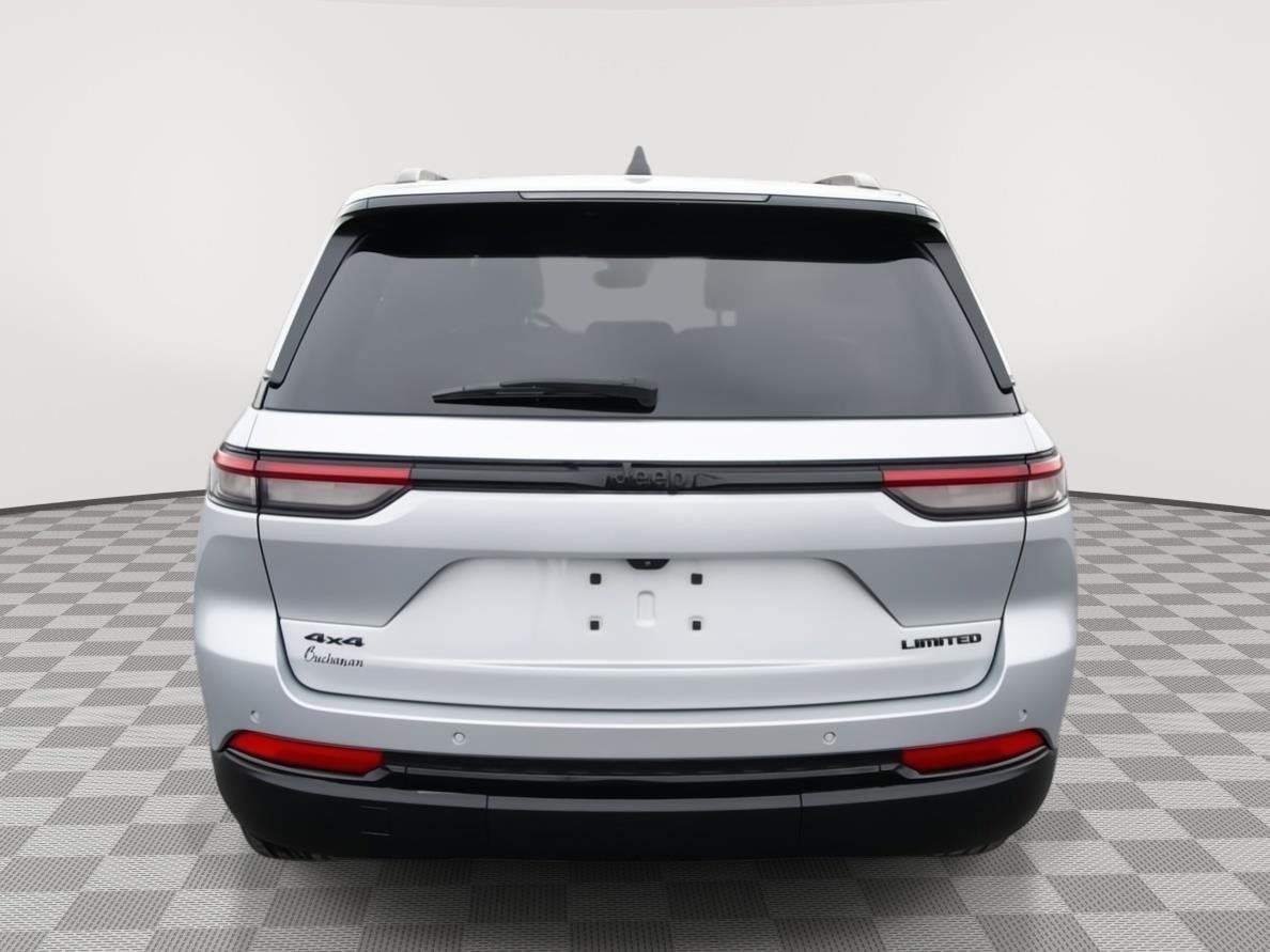 Used 2024 Jeep Grand Cherokee Limited w/ Black Appearance Package image 4