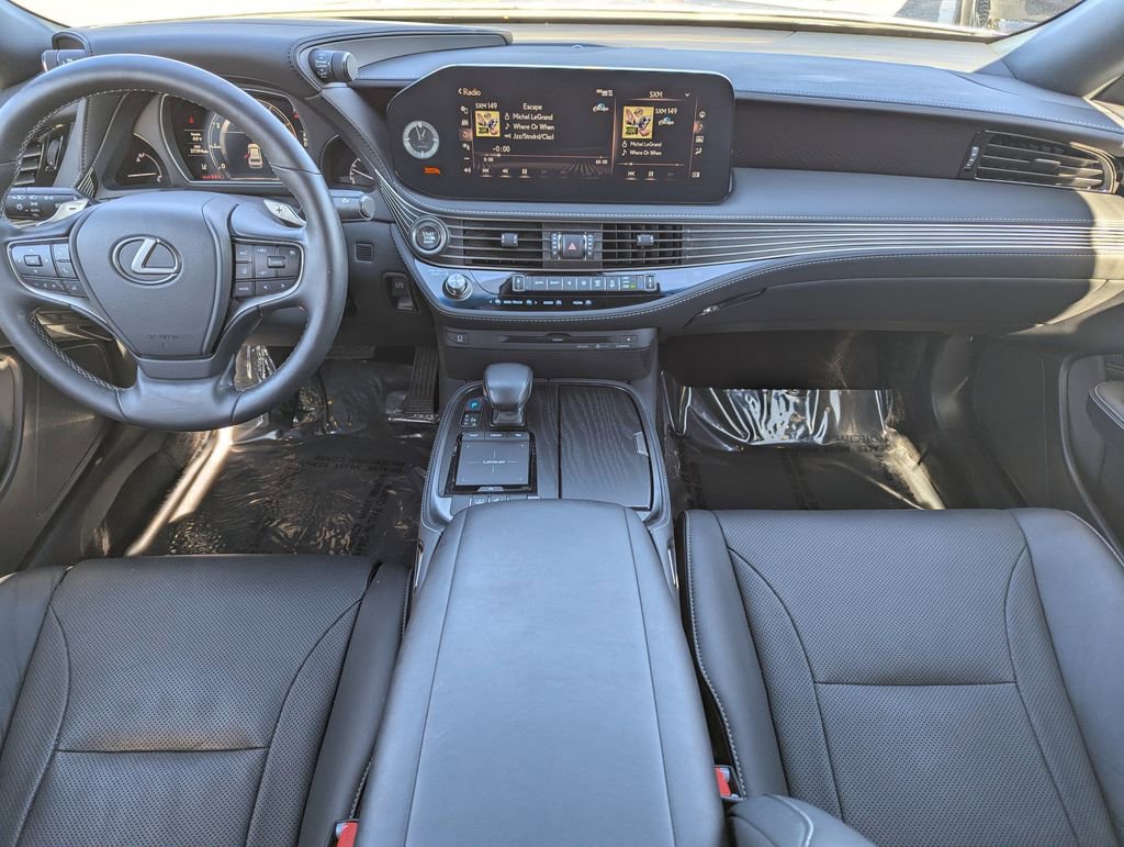 Used 2022 Lexus LS 500 w/ Accessory Package (Z2) image 9