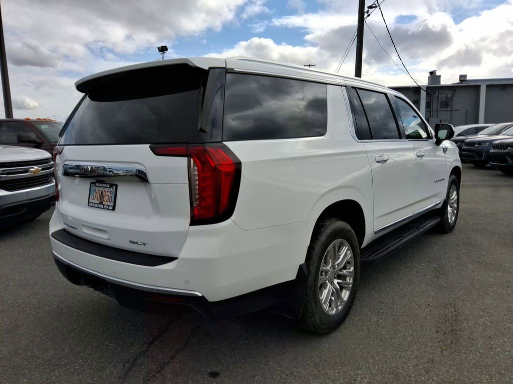 Used 2023 GMC Yukon XL SLT AWD/4WD image 8