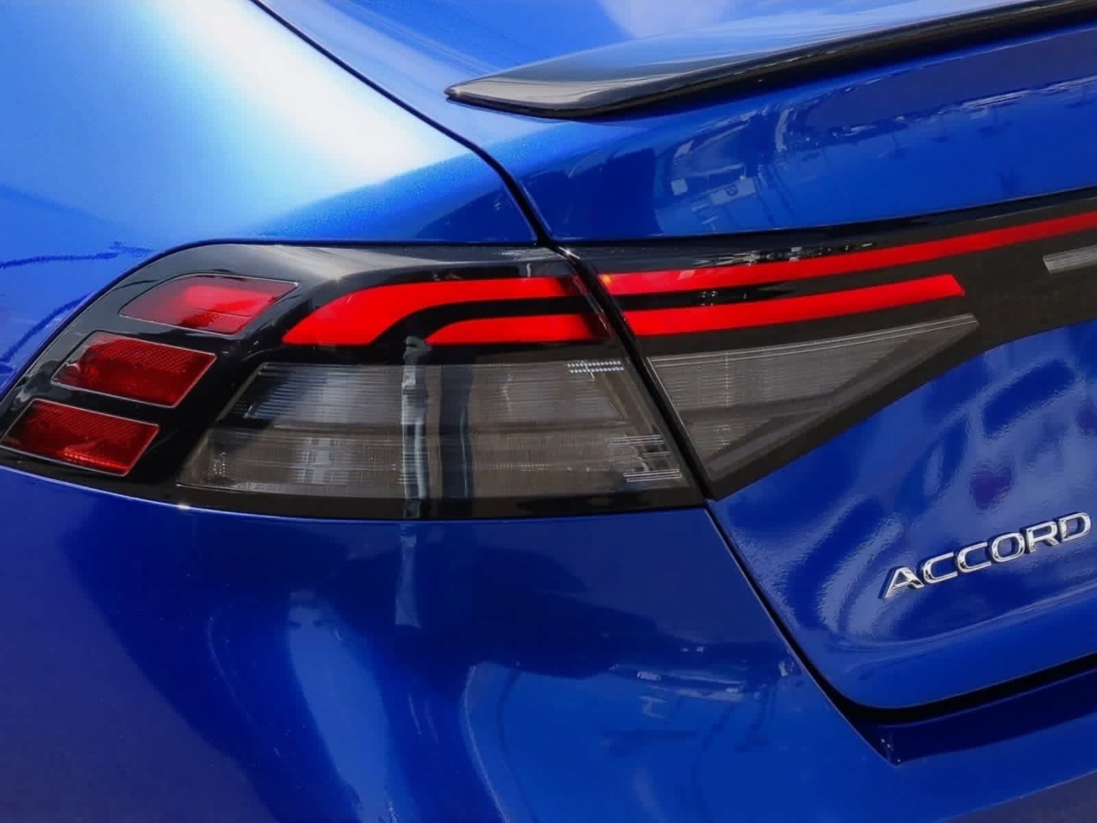 Used 2024 Honda Accord Sport image 11