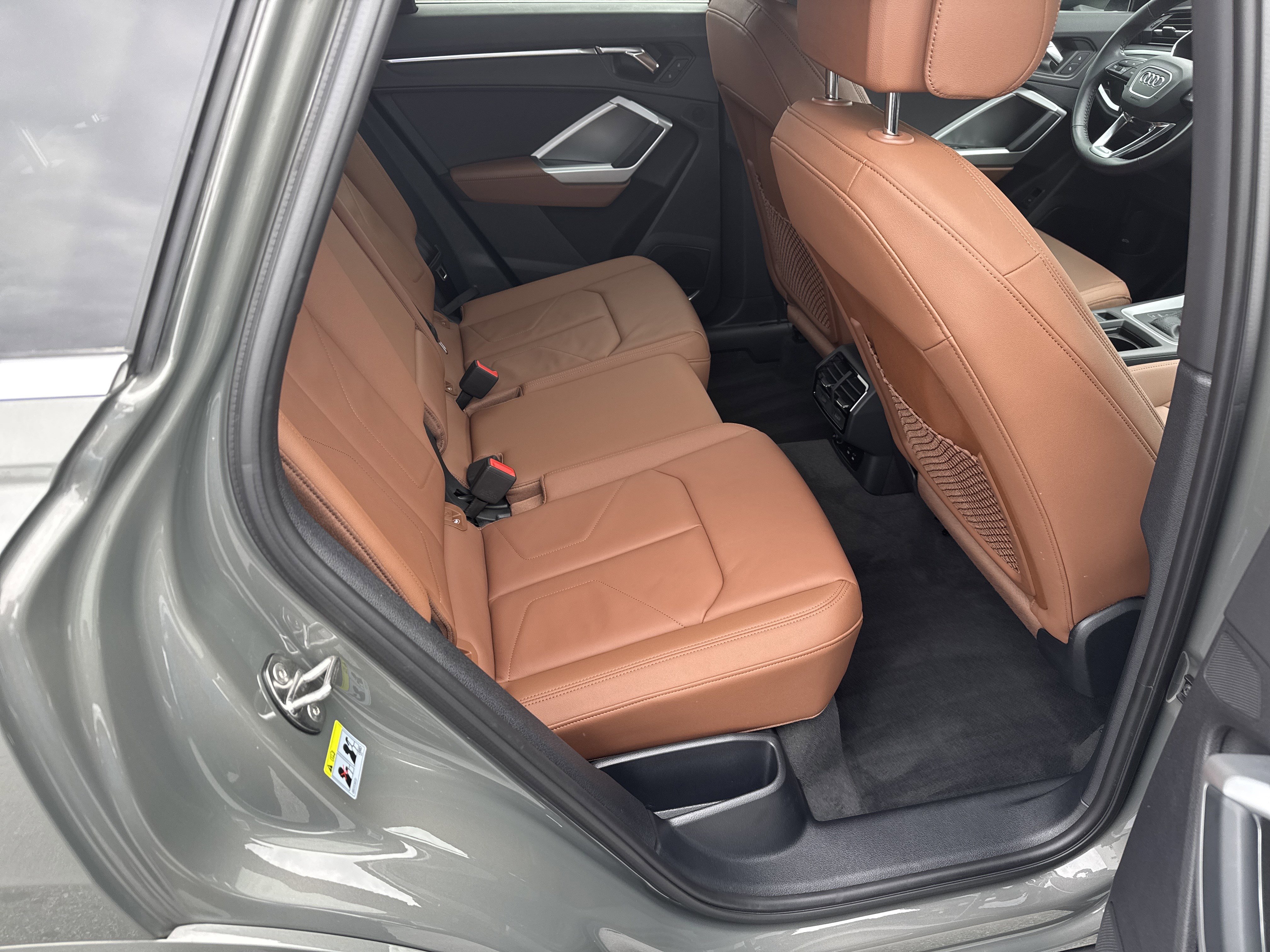 Used 2020 Audi Q3 2.0T Prestige image 19