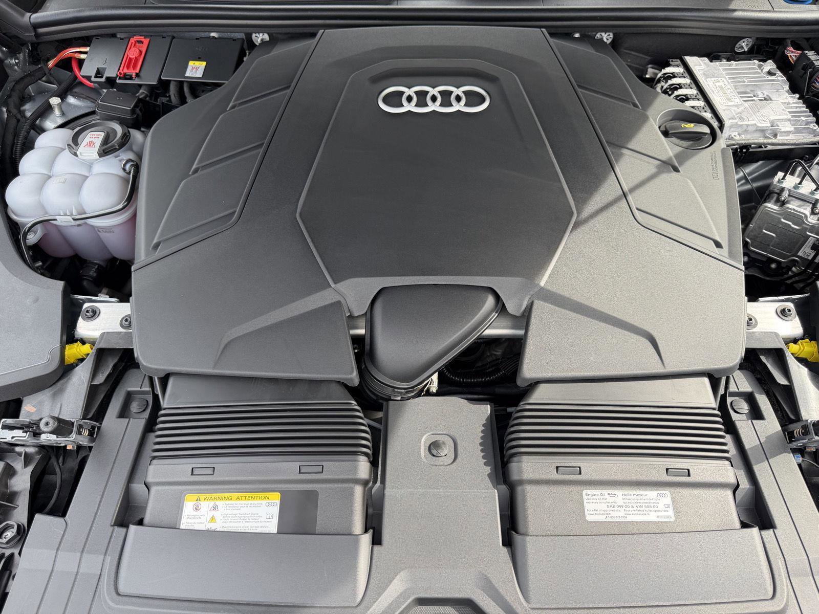 Used 2025 Audi Q8 Premium w/ Convenience Package image 26