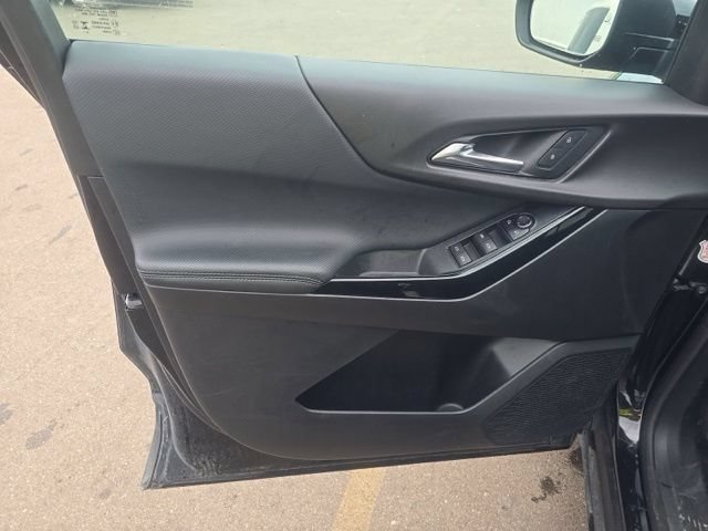 Used 2025 Chevrolet Equinox LT AWD/4WD image 16