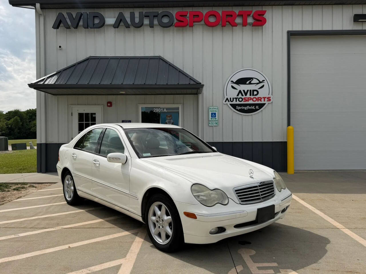 Used 2003 Mercedes-Benz C 240 Sedan image 2