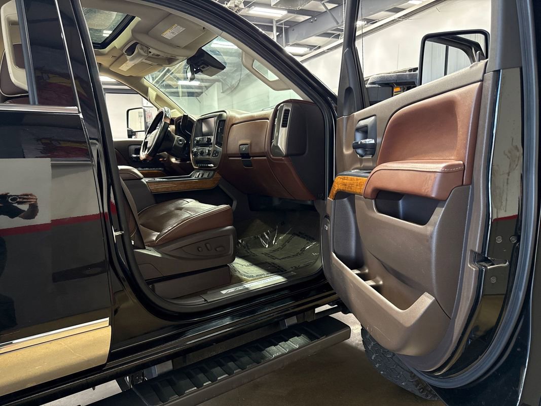 Used 2016 Chevrolet Silverado 2500 High Country AWD/4WD image 79