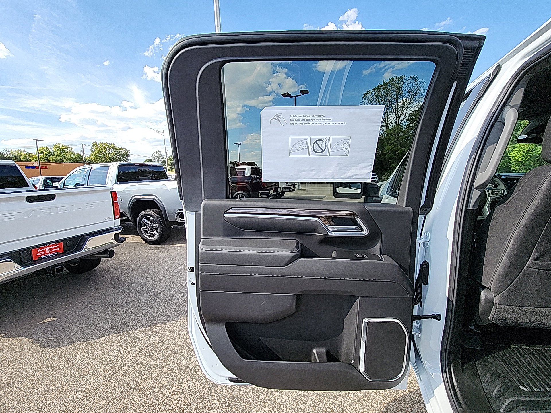 New 2026 Chevrolet Silverado 3500 LT w/ Convenience Package image 25