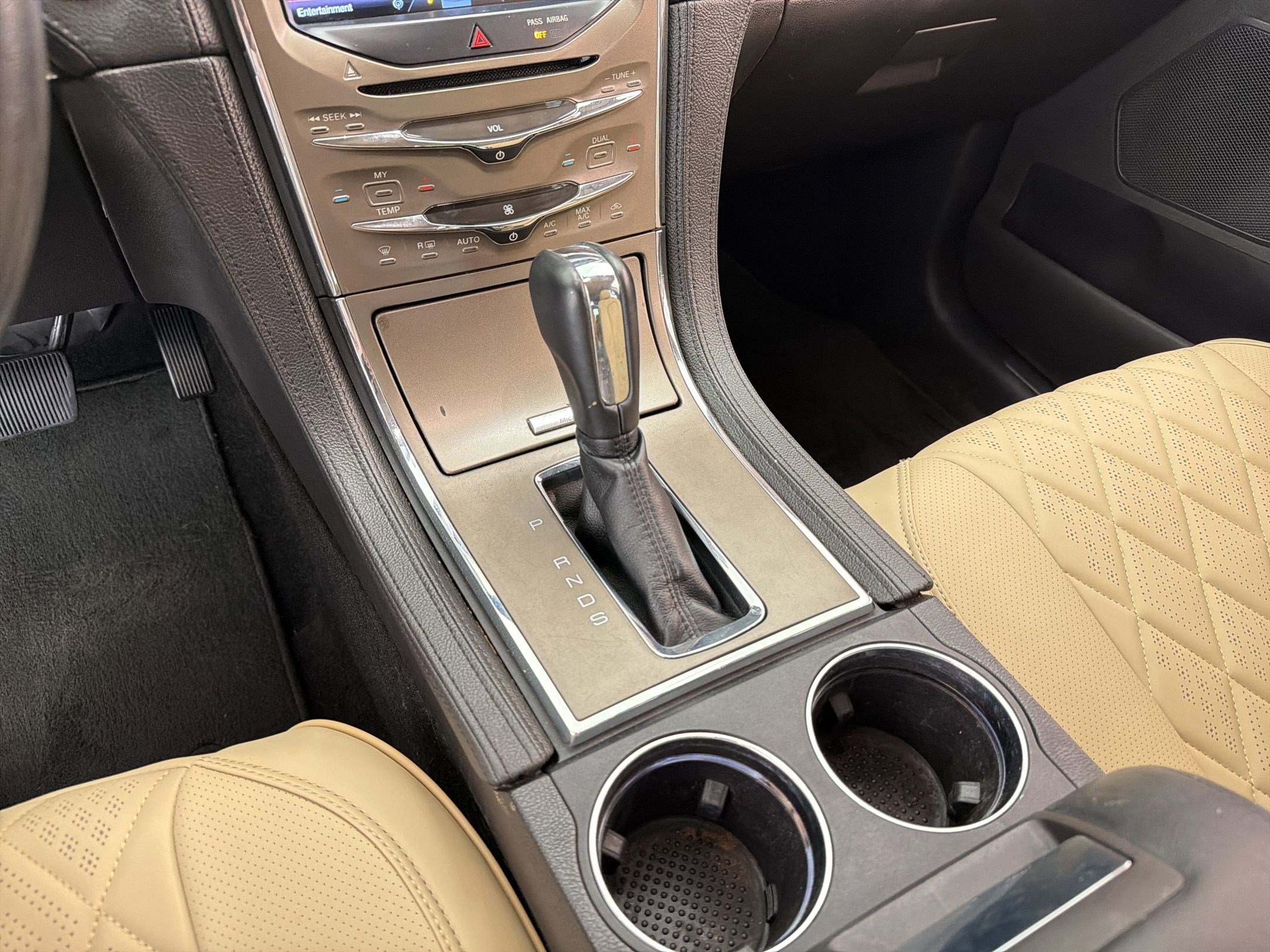 Used 2013 Lincoln MKX FWD image 19