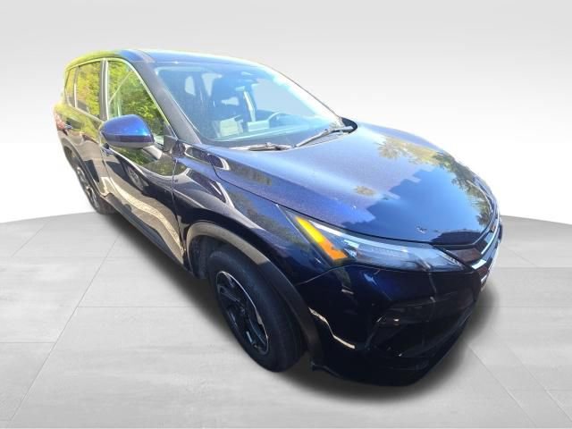 Used 2025 Nissan Rogue SV AWD/4WD image 8