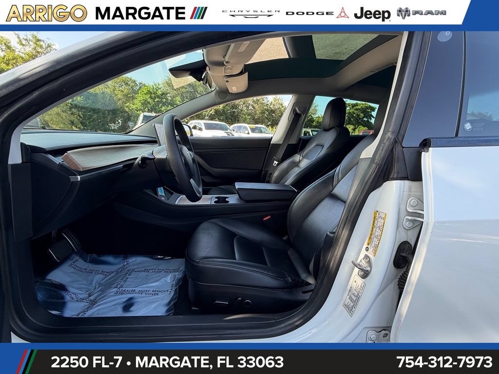 Used 2021 Tesla Model 3 Standard Range Plus RWD image 9