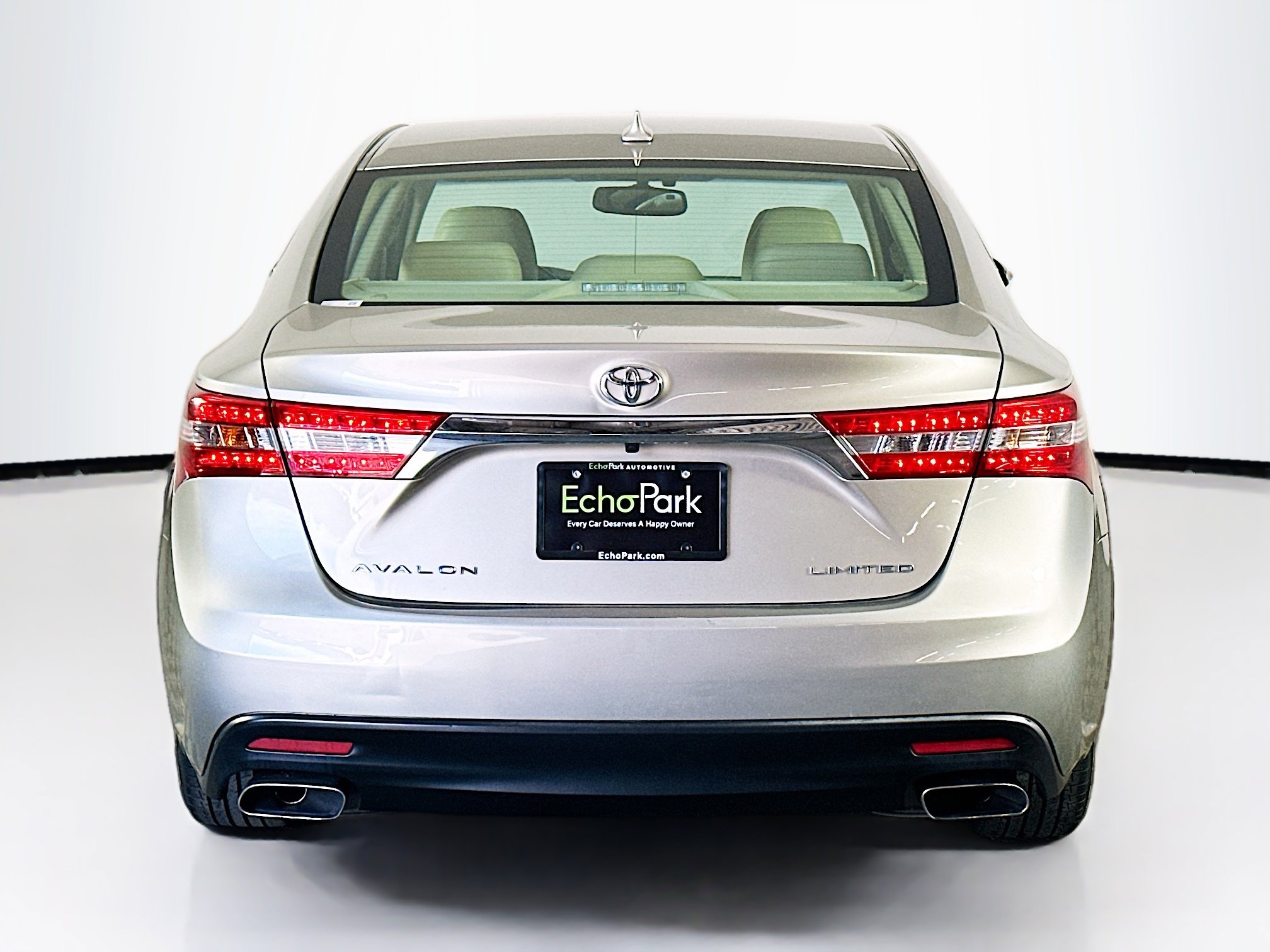 Used 2015 Toyota Avalon Limited w/ Technology Package FWD image 7