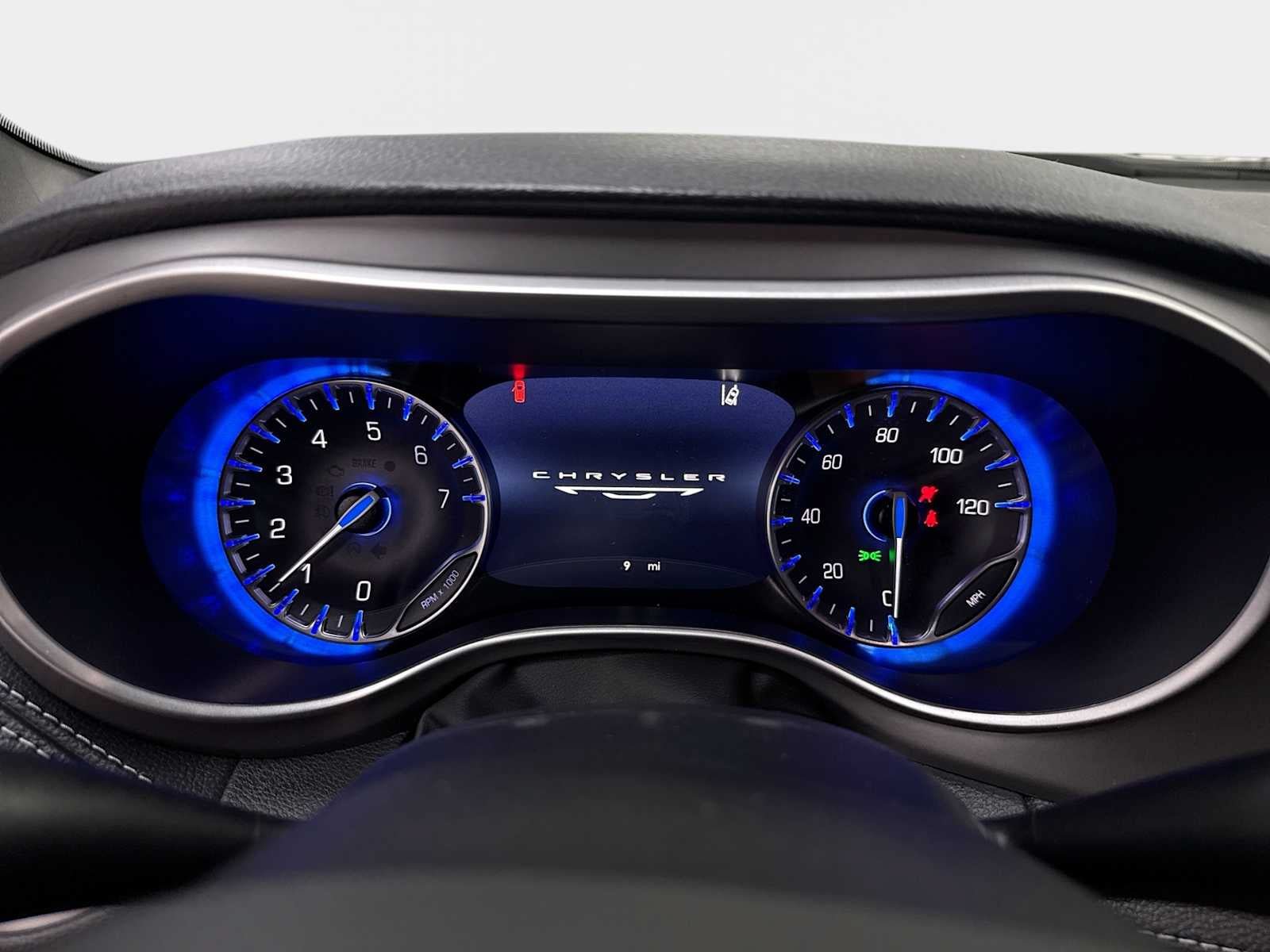New 2027 Chrysler Pacifica Select FWD image 10