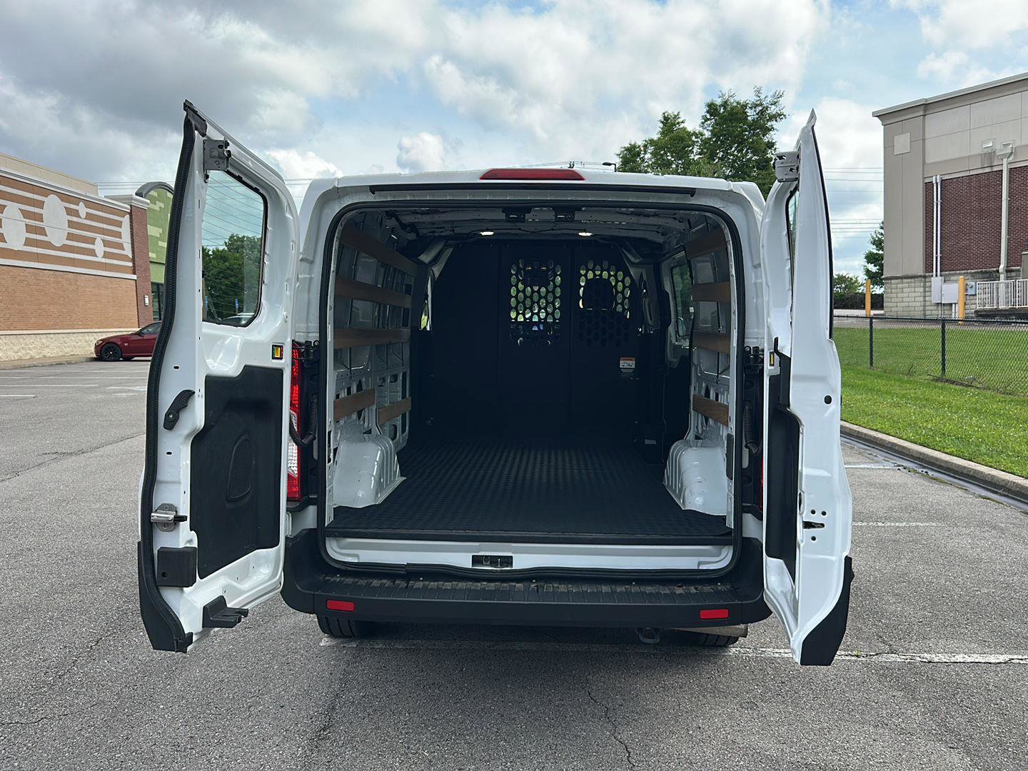 Certified 2025 Ford Transit 250 Low Roof w/ Exterior Upgrade Package RWD image 22