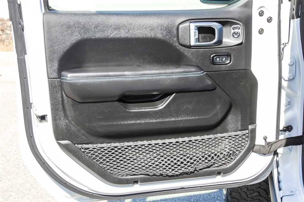 Used 2022 Jeep Wrangler Unlimited Rubicon 4xe w/ Cold Weather Group image 21