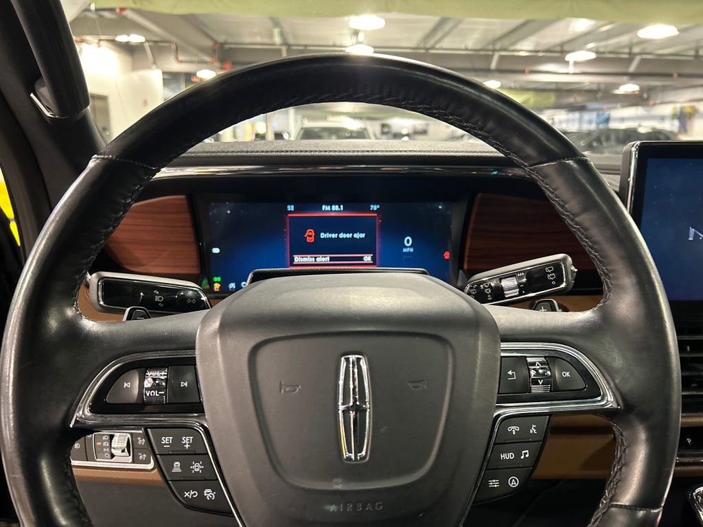 Certified 2023 Lincoln Navigator Reserve AWD/4WD image 9