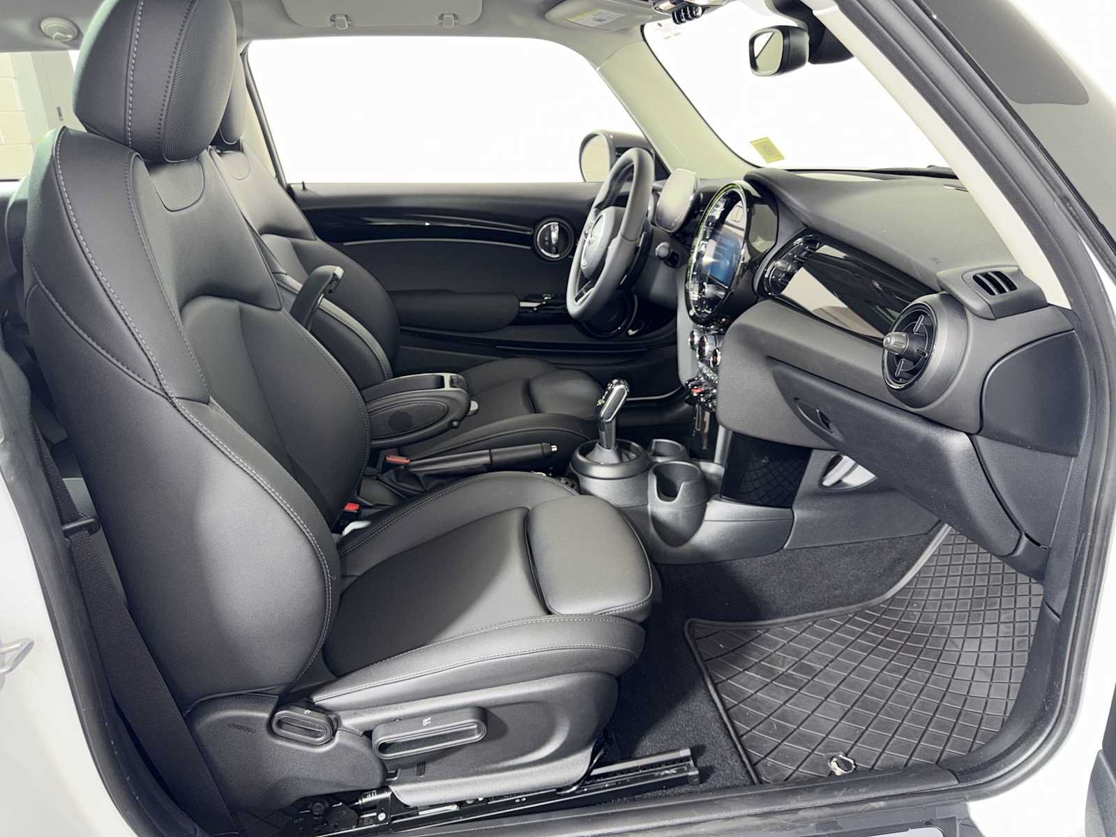 Certified 2024 MINI Cooper S FWD image 23