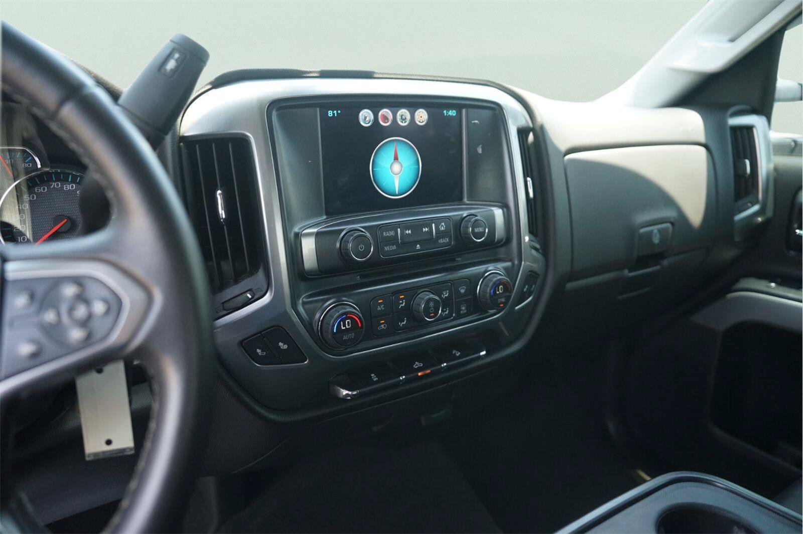 Used 2015 Chevrolet Silverado 2500 LT w/ LT Convenience Package AWD/4WD image 26