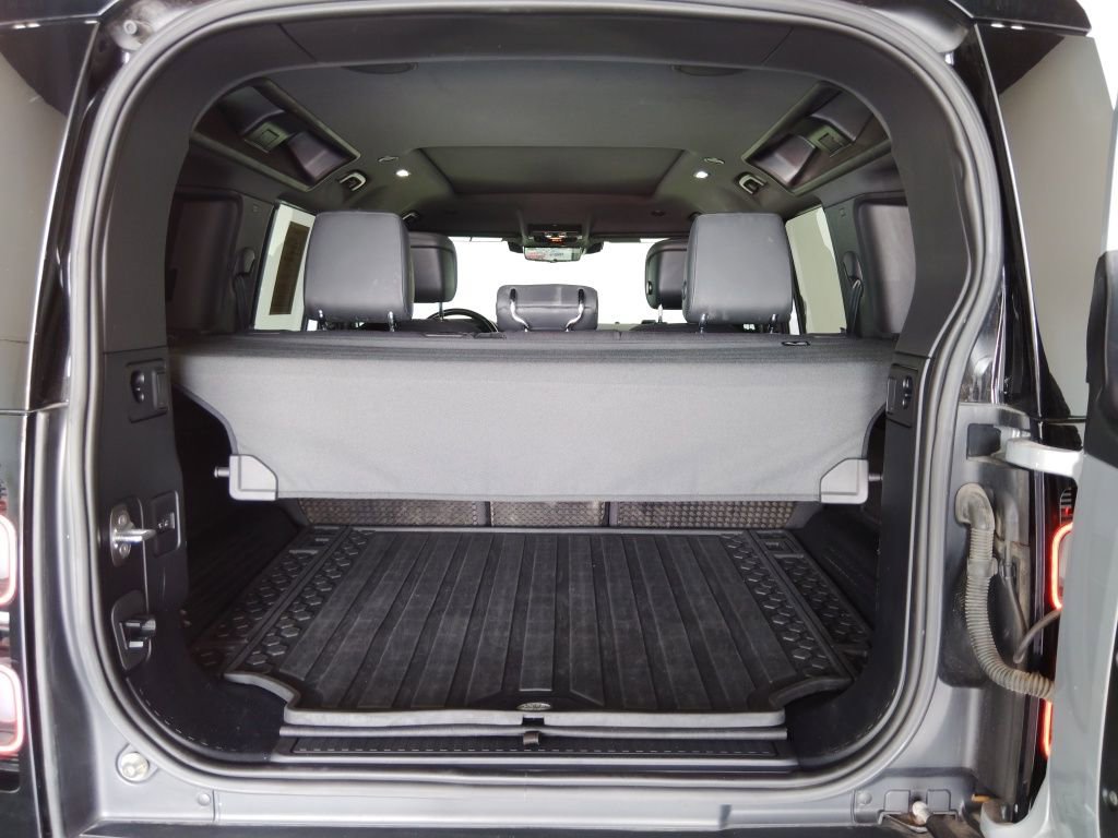 Used 2022 Land Rover Defender 110 X image 10