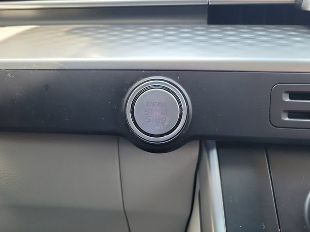 Used 2024 Kia Carnival LX FWD image 33