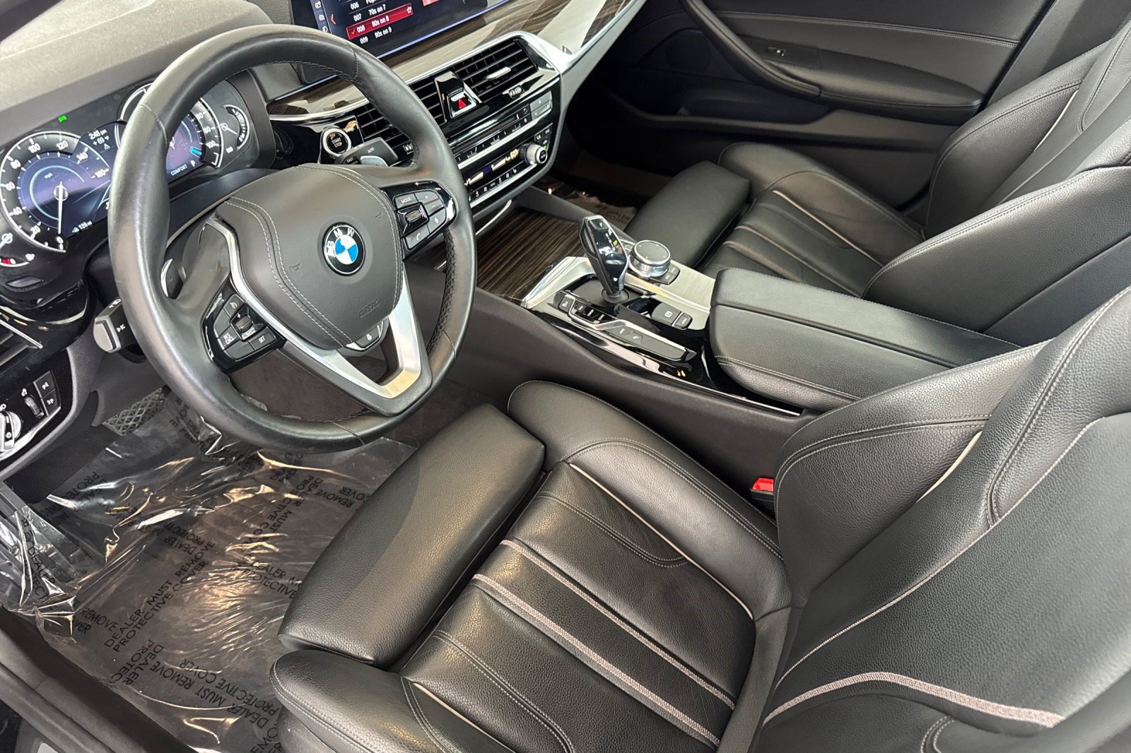 Used 2018 BMW 530e xDrive AWD/4WD image 4