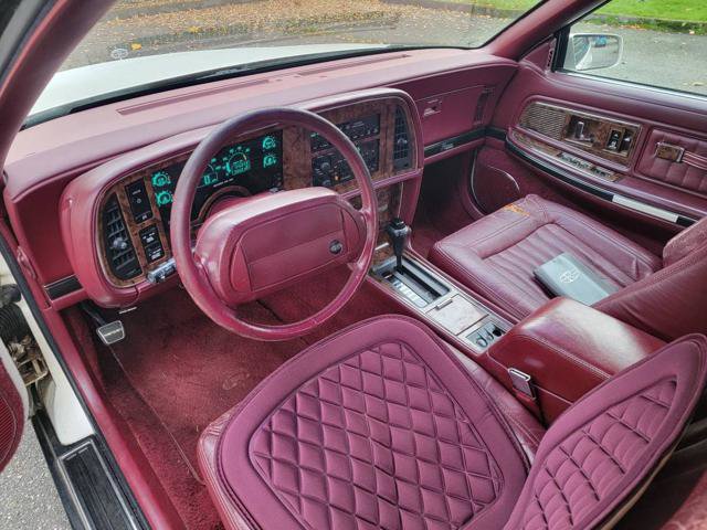 Used 1990 Buick Riviera Coupe image 9