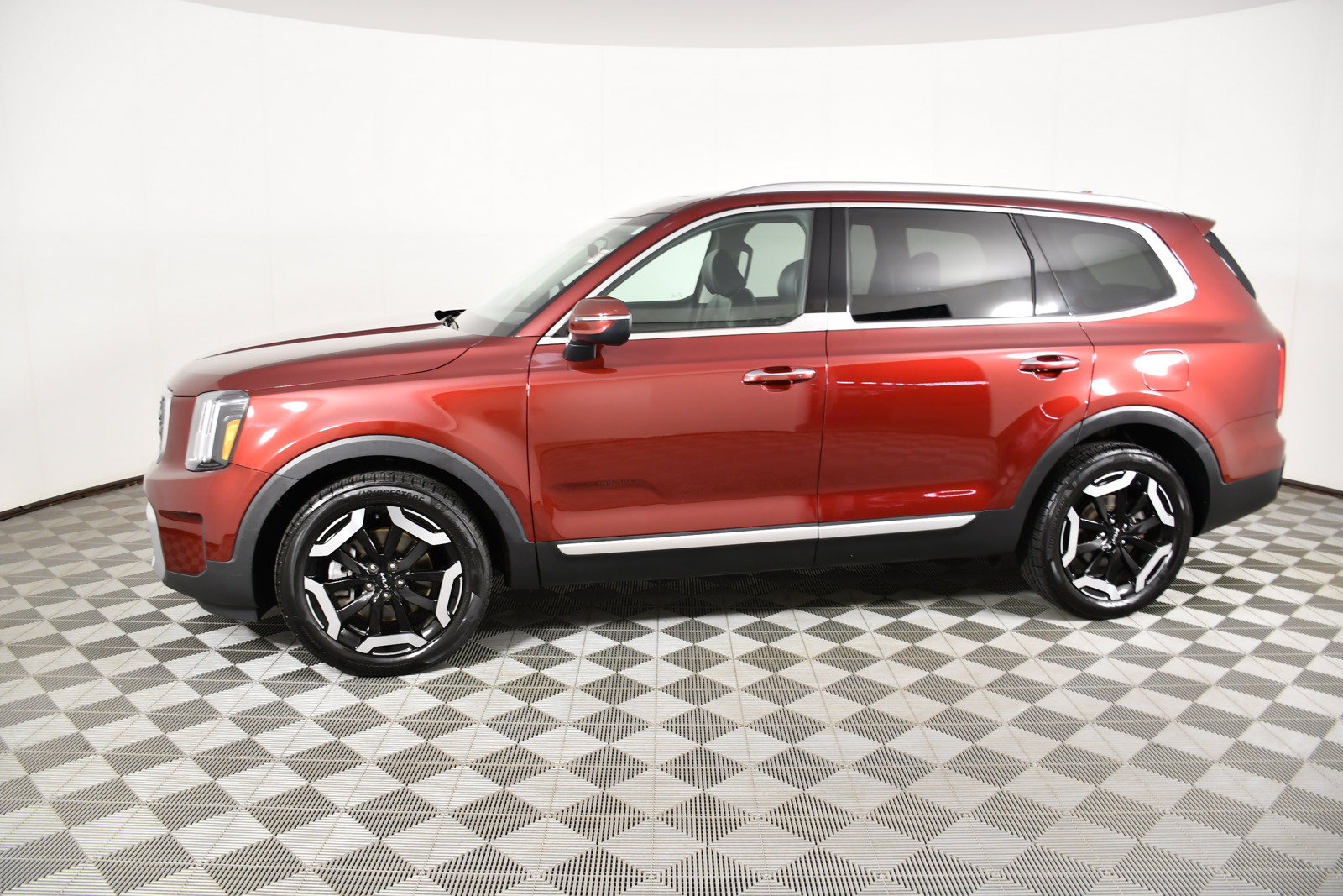 Used 2023 Kia Telluride S w/ S Sunroof Package AWD/4WD image 9