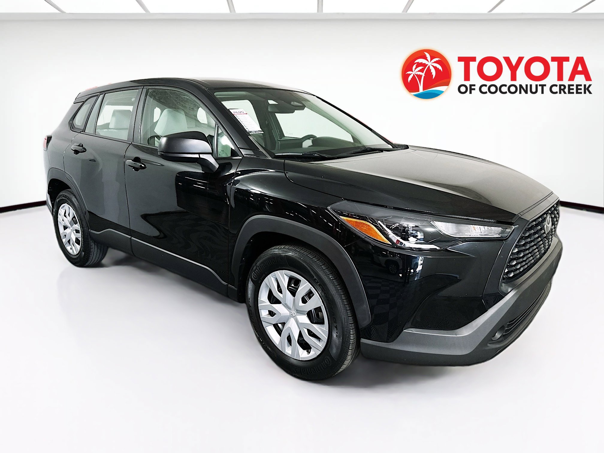 Used 2023 Toyota Corolla Cross L image 1