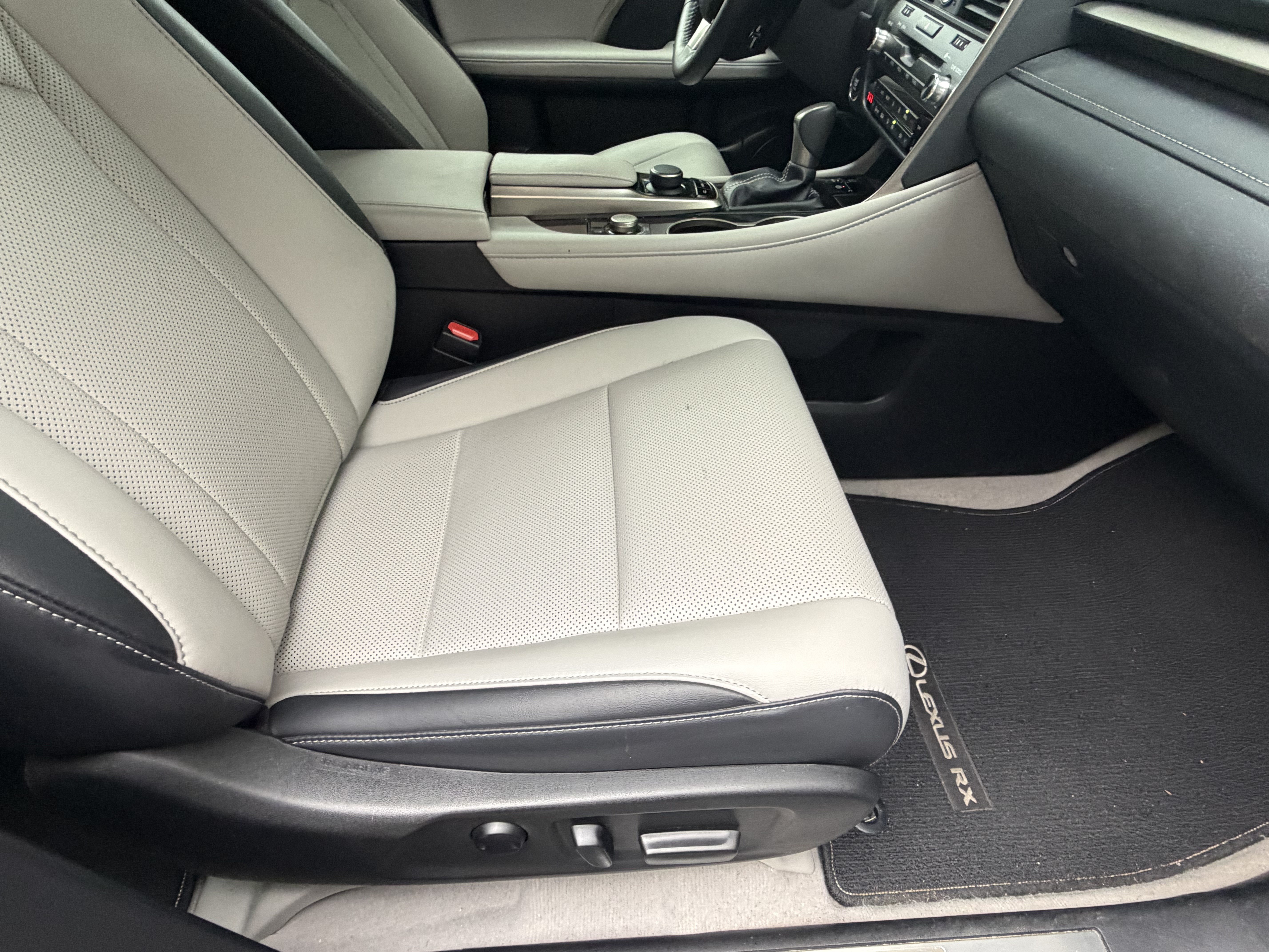 Used 2019 Lexus RX 350 FWD w/ Accessory Package image 43