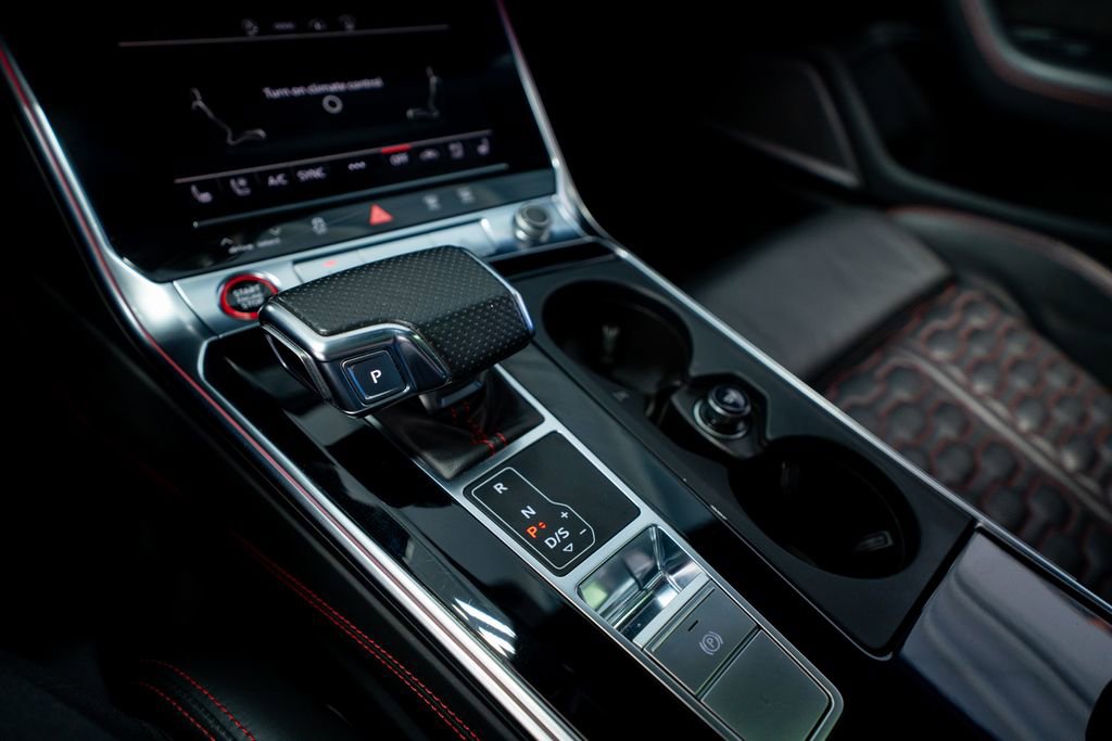 Used 2021 Audi RS 6 w/ Carbon Optic Package image 48